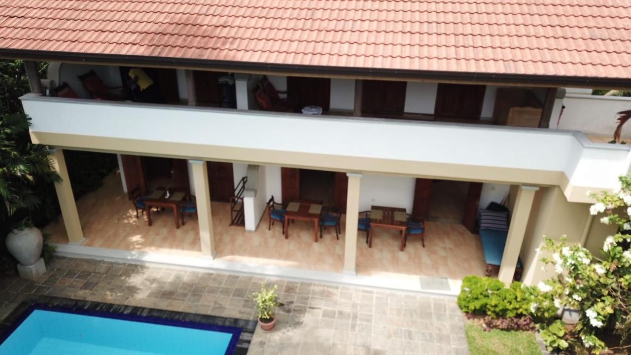 Villa Tara Hikkaduwa Bagian luar foto